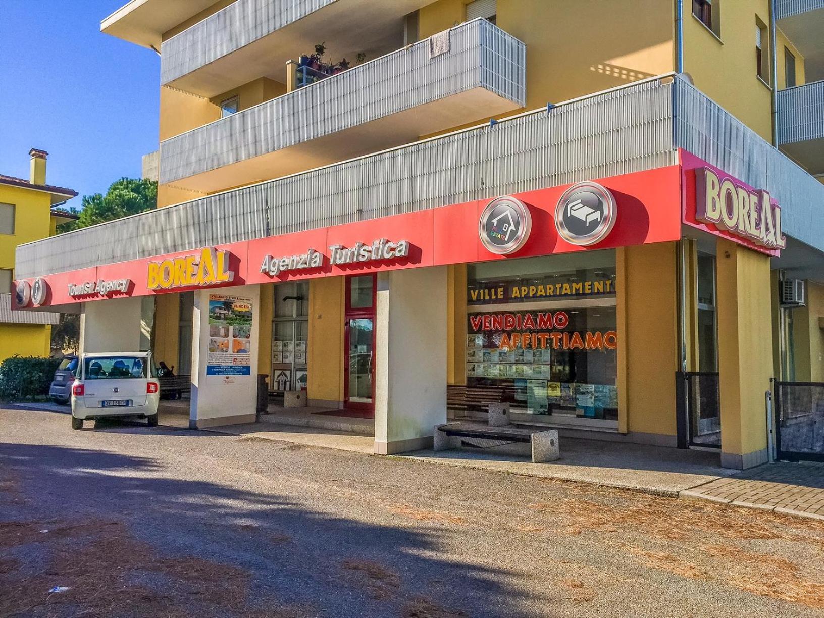 Condominio Brionetta Бибионе Экстерьер фото